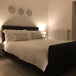 House Apartment *