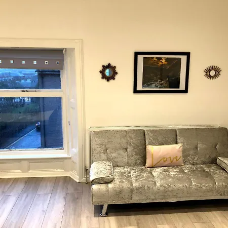 House Apartment *