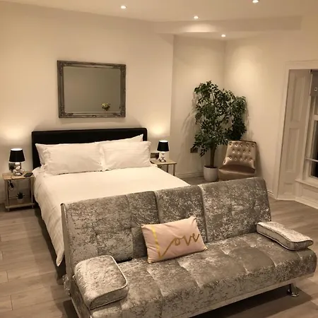 House * メアリーポート